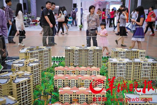 业内人士称，预计新政全部落实还需一个月左右 羊城晚报记者 艾修煜摄