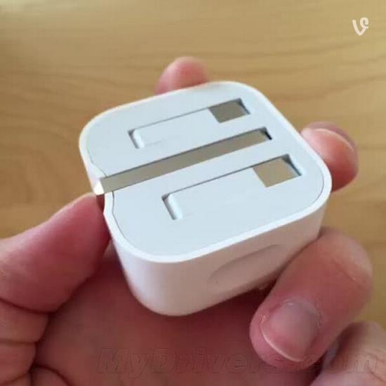 苹果悄然推新充电器:第一次可以折叠