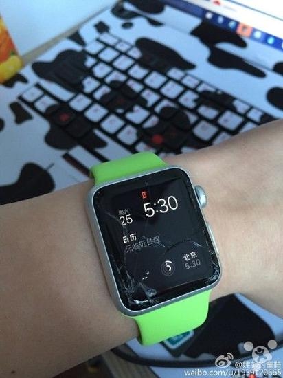 怒点36个赞 Apple Watch入手俩小时就摔碎