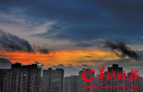 暴雨过后,晚霞露脸 羊城晚报记者 汤铭明 摄