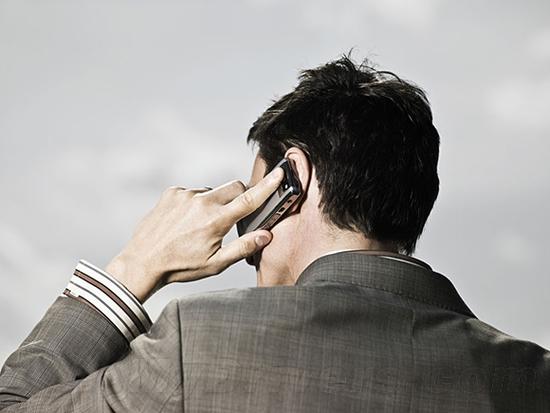 三大运营商不作为 宿舍到食堂被收漫游费|漫游