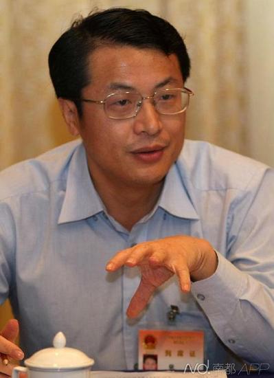 从广州调任深圳
