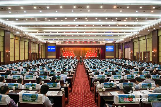 5月24日，湖南湘江新区授牌大会在长沙举行。