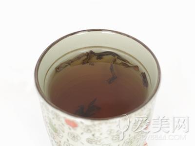  中医减肥去脂有高招 中药减肥茶+穴位按摩 