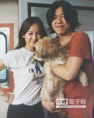 李孝利换号码注销社交网站账号 疑婚姻出状况