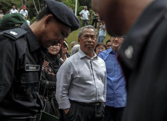 马来西亚地震被指因外国游客拍裸照 有涉事者