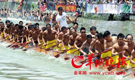 昨天,车陂龙舟赛为广州市龙舟活动打响头炮 羊城晚报记者 邓勃 摄