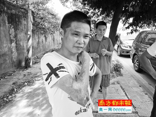 卢军的表哥鲁春生称,工厂都是卢军出资。