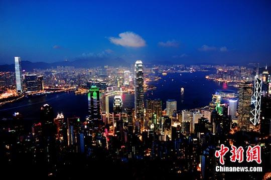 香港人口是哪过去的_香港回规是哪年哪月
