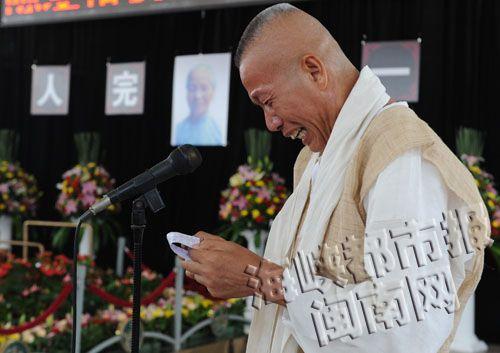 回忆奶奶生平，蔡国强泣不成声