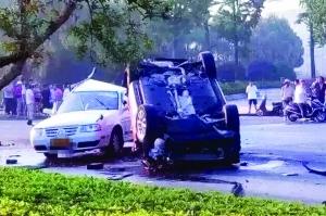 疯狂奥迪飞速追尾教练车，致1死3伤