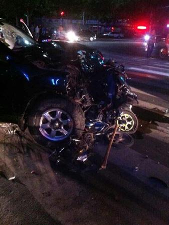 山东一越野车撞伤26人后逃逸 已有5人死亡