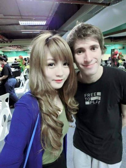 职业选手七夕秀恩爱 有些人深深伤害我们-DO