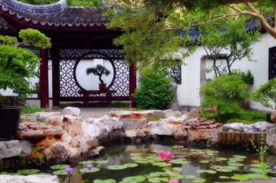 点击图片进入下一页
