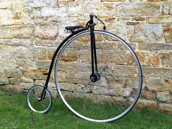 英国老式自行车 便士法新(penny farthing)