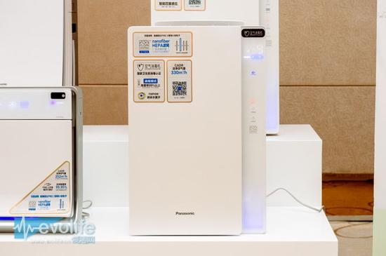 松下发布空气消毒机 用纳米微纤维HEPA过滤网穷追猛堵PM 2.5