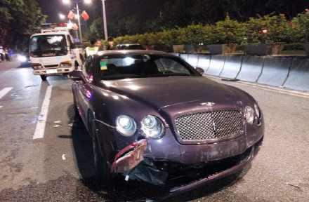 阿斯顿马丁宾利4车连环撞 司机自首被拘