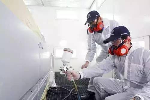 奔驰是水性漆工艺的倡导者和领先者_新浪山东