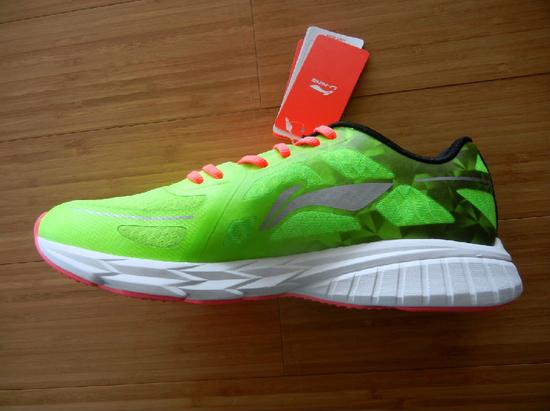李宁环弓二代减震跑步鞋测评报告:国货当自强