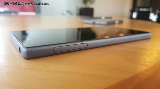 4K屏領銜 索尼Xperia Z5真機泄露