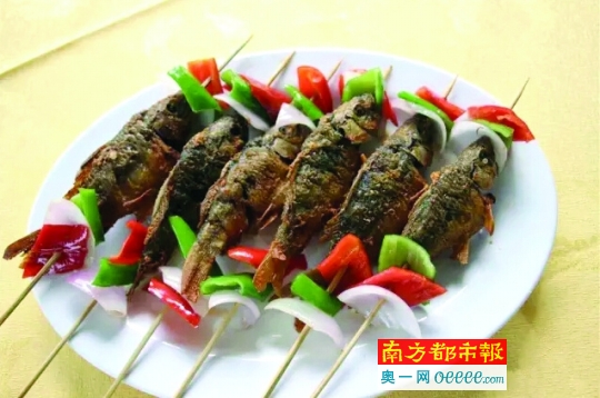 串烧禾花鱼