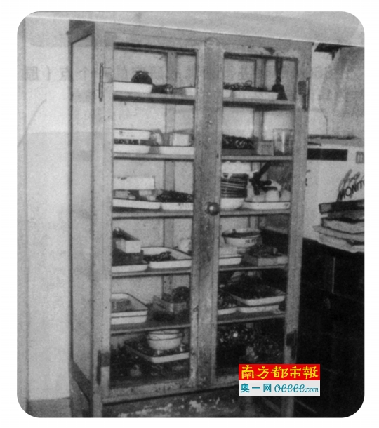 侵华日军8604部队遗留的医用铁柜。(注:以上图片选自沙东迅著《侵华日军在粤细菌战和毒气战揭秘》)