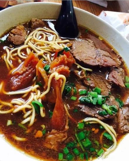 台北七条通牛肉面