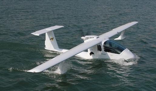 自由水陆两栖轻型飞机 据说永不沉没?