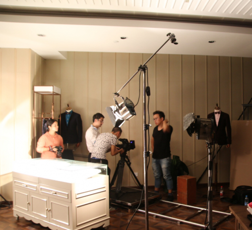 幕后英雄致敬场上英雄 乐歌登陆S5全球总决赛