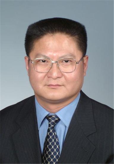 杨光银,男,彝族,1965年8月生,中央党校研究生学历,中共党员,1983年