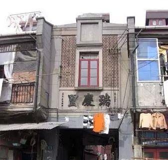 点击图片进入下一页