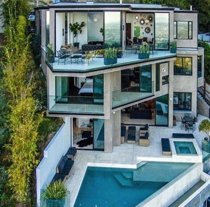 "宅男靠游戏<span