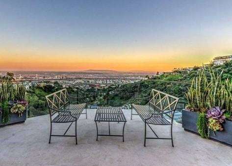 "宅男靠游戏<span