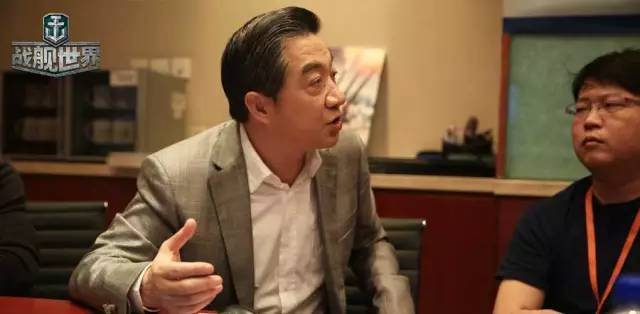 张召忠探营空中网体验战舰世界,惊叹高还原度!