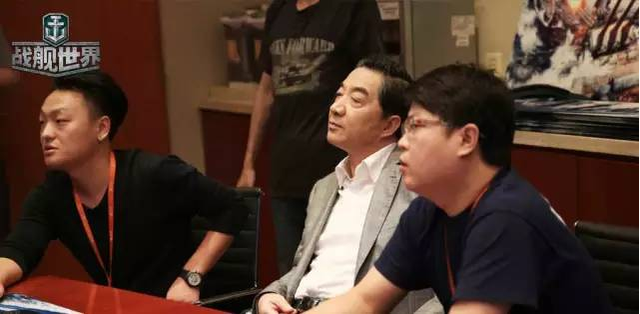 张召忠探营空中网体验战舰世界,惊叹高还原度!