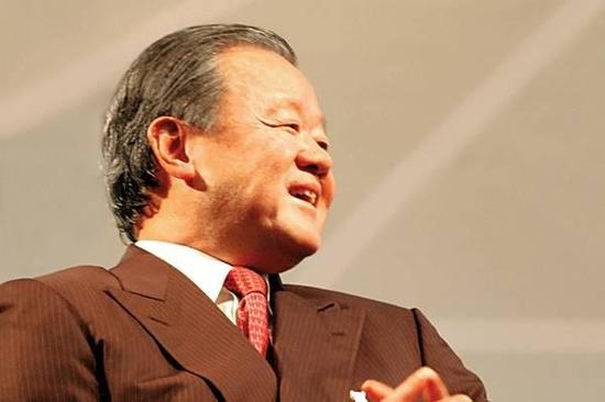 当今世界 24 大华人豪门,都是做什么生意的?