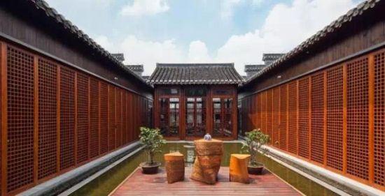 点击图片进入下一页
