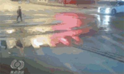 男子被撞身亡手机视频仍在播放_新浪汽车_新浪网