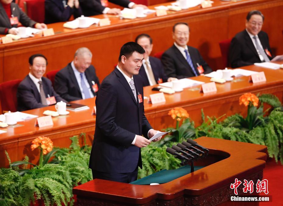 公在厨房强要了我