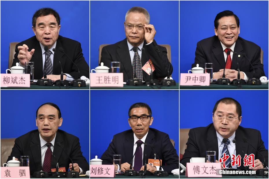 偷拍女人一区二区洗澡
