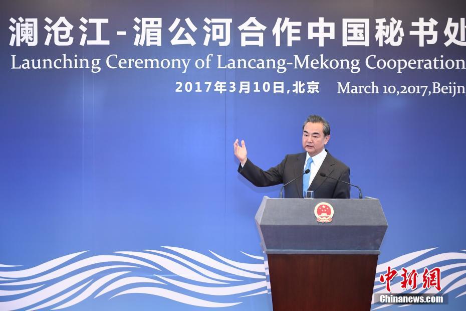 我和寂寞丰满的寡妇电影