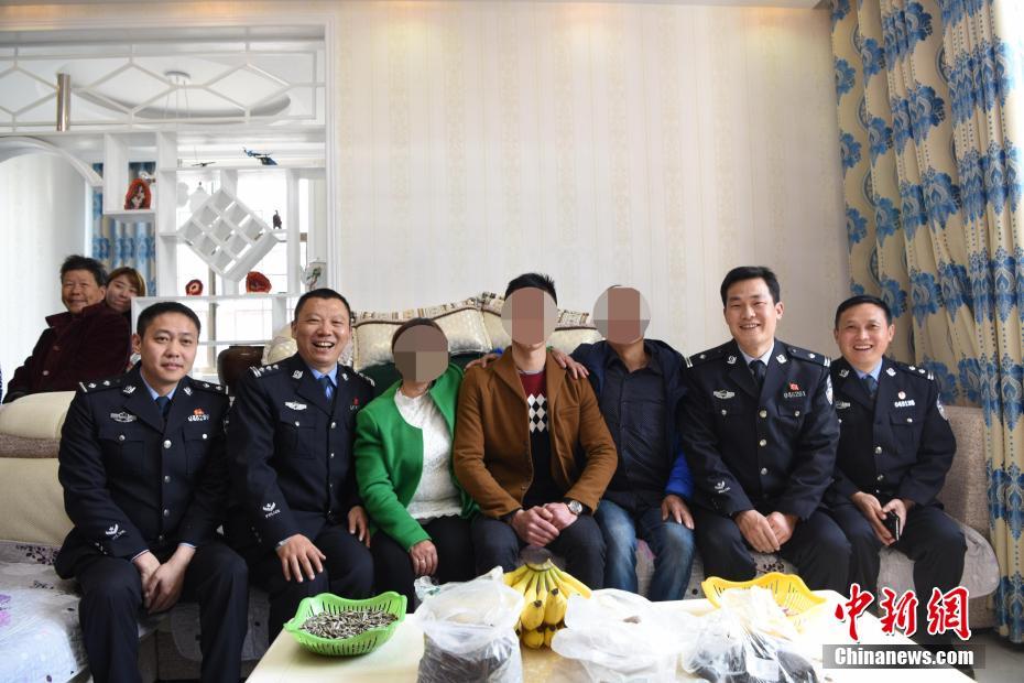 扒开 狂揉 难受公交车男男
