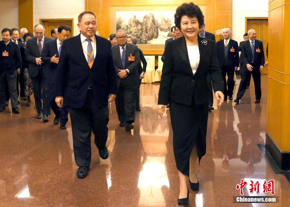 好爽 好紧 宝贝别夹在公共场合