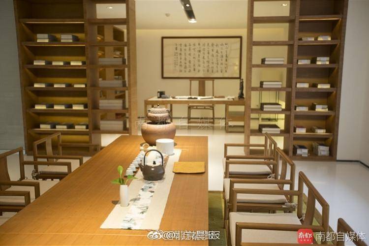 AAA黄片