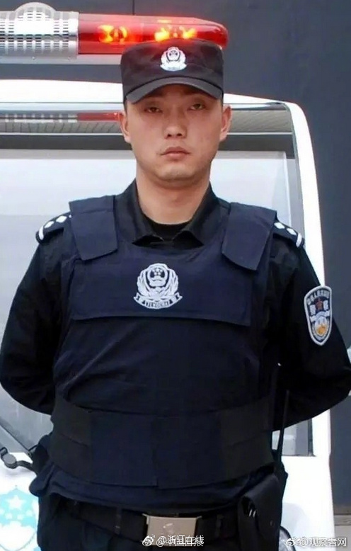 健身房正妹教練
