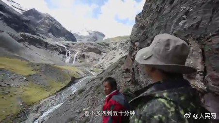 被两个男的双龙挺进了