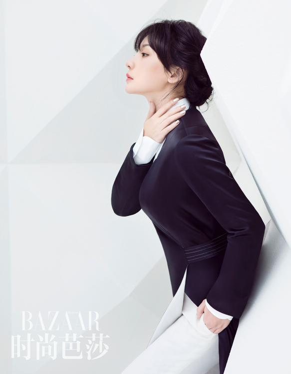 杨幂被调教成奶牛和女明星