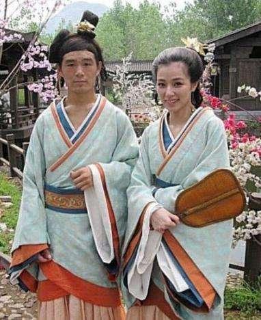 小妍被强扒内裤被男人桶动漫