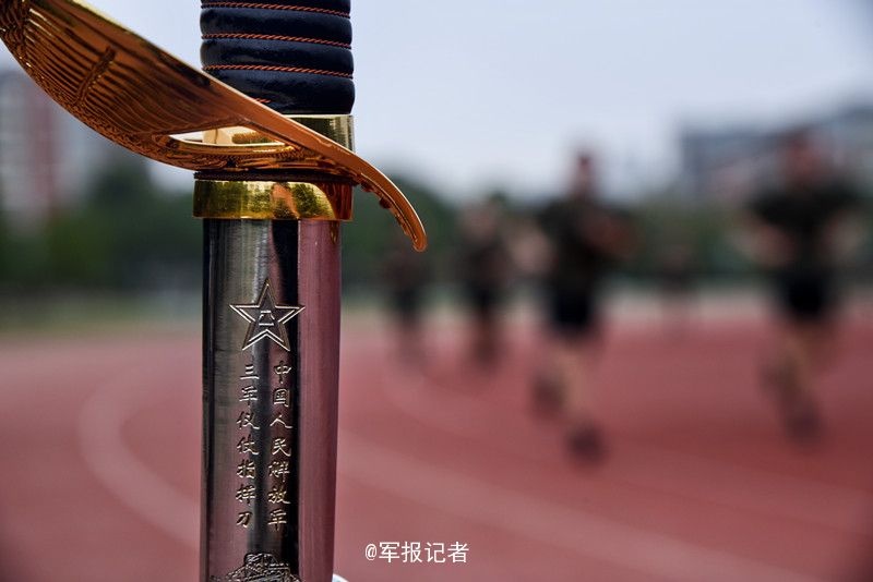 韩国三级片少妇
