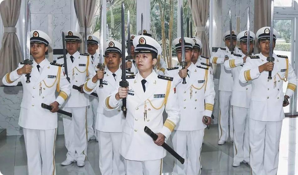 黄色成年人免费看大片欧美